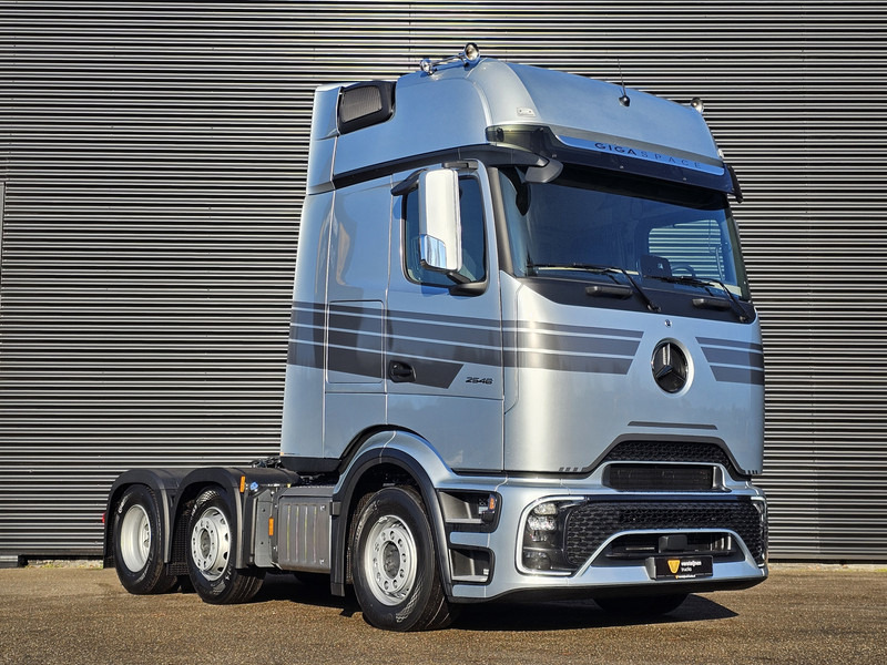 Mercedes-Benz ACTROS 2548 6X2/4 / PTO / GIGASPACE - Влекач: снимка 3 Mercedes-Benz ACTROS 2548 6X2/4 / PTO / GIGASPACE - Влекач: снимка 3