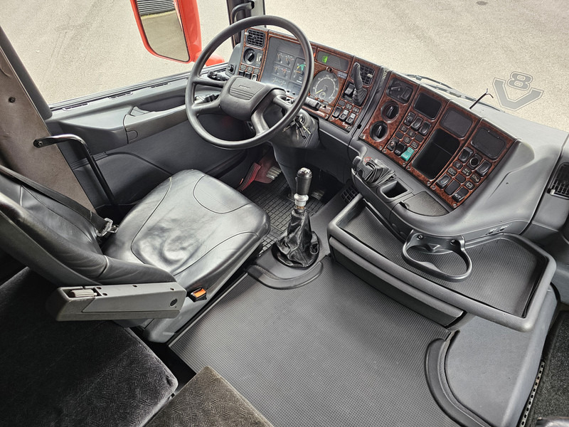 Влекач Scania R 164.580 8x4-4 / 150T / MANUAL / RETARDER / BIG AXLE: снимка 11