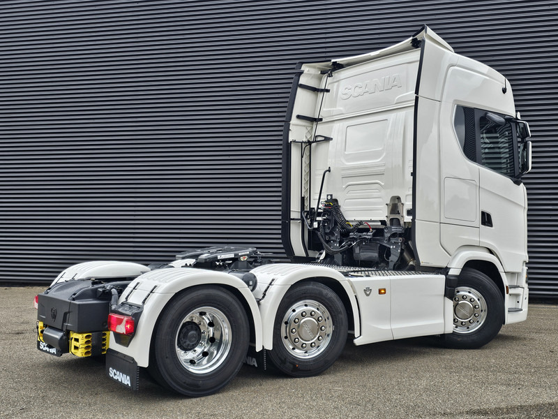 Scania S660 V8 6x2/4 / 2 x PTO / PARKING COOLER / FULL AIR - Влекач: снимка 2 Scania S660 V8 6x2/4 / 2 x PTO / PARKING COOLER / FULL AIR - Влекач: снимка 2