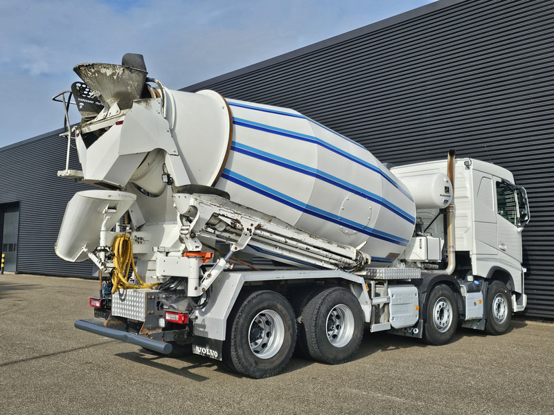 Volvo FH 540 8x4 / BOOGIE LIFT / 10m3 PUTZMEISTER - CONCRETE-MIXER / BETON-MISCHER - Бетоновоз: снимка 5 Volvo FH 540 8x4 / BOOGIE LIFT / 10m3 PUTZMEISTER - CONCRETE-MIXER / BETON-MISCHER - Бетоновоз: снимка 5