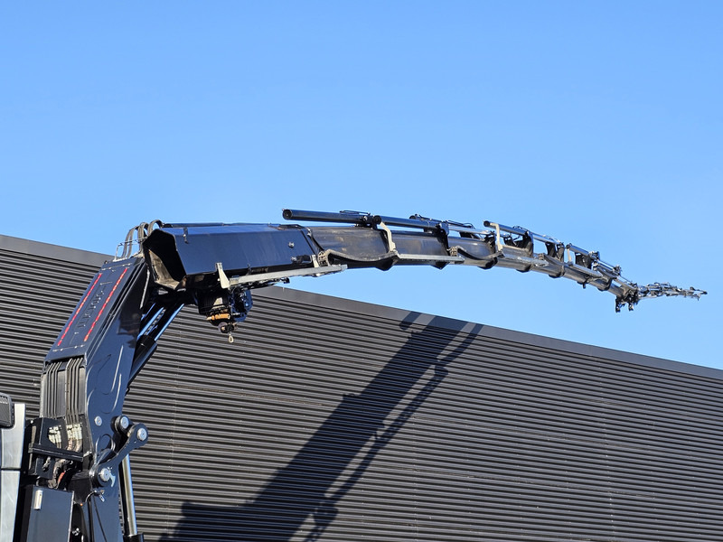 Volvo FH540 8x2-6 / FASSI F1650 / JIB + WINCH / CRANE - Камион с кран: снимка 2 Volvo FH540 8x2-6 / FASSI F1650 / JIB + WINCH / CRANE - Камион с кран: снимка 2
