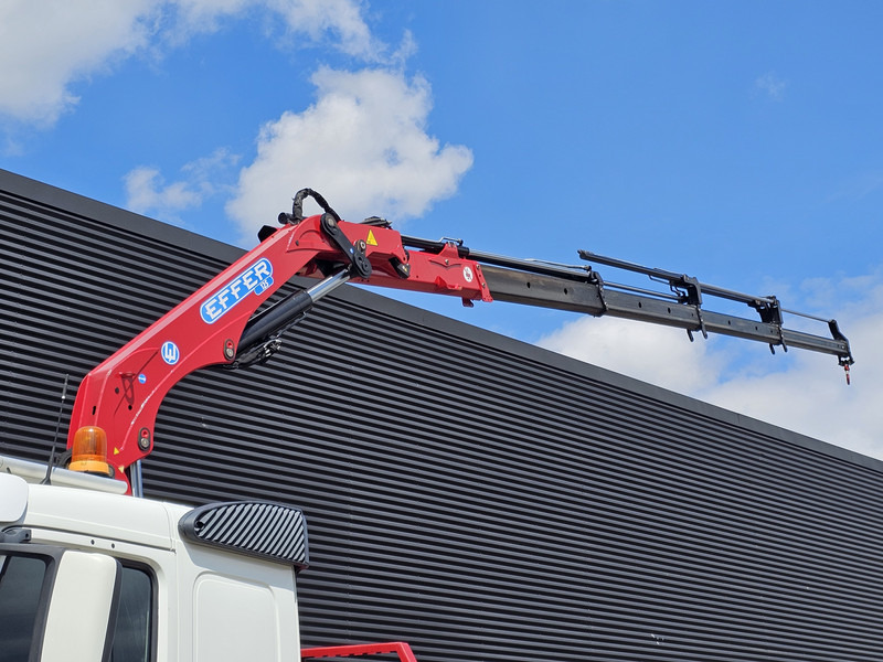Volvo FM 330 4x2 / EFFER 12.5 t/m CRANE / KRAN - Камион с кран: снимка 2 Volvo FM 330 4x2 / EFFER 12.5 t/m CRANE / KRAN - Камион с кран: снимка 2
