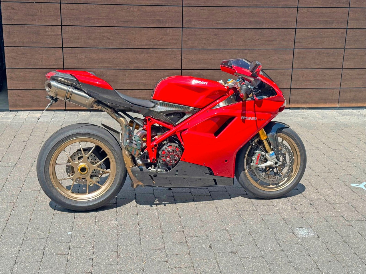 Ducati 1198 SP NEUWERTIG große Wartung neu - Мотоциклет: снимка 4 Ducati 1198 SP NEUWERTIG große Wartung neu - Мотоциклет: снимка 4