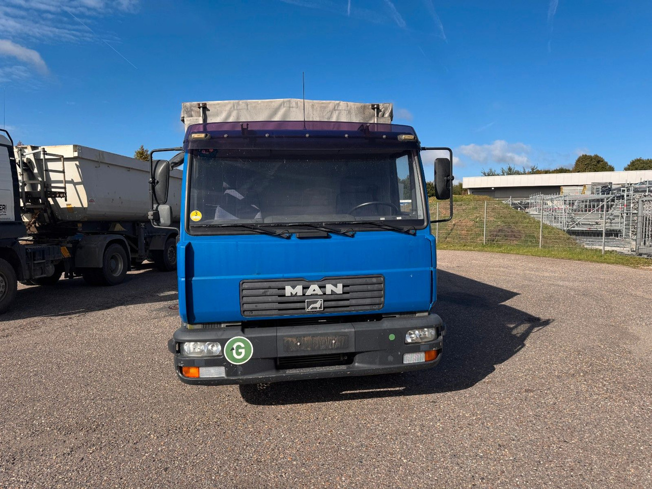 MAN 8.140 4X2 Pritsche Plane Original Km - Брезентов бус: снимка 5 MAN 8.140 4X2 Pritsche Plane Original Km - Брезентов бус: снимка 5
