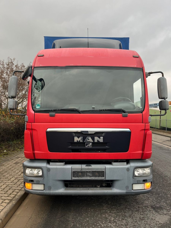 MAN 8.220 4X2 Pritschenwagen - Камион с брезент: снимка 5 MAN 8.220 4X2 Pritschenwagen - Камион с брезент: снимка 5
