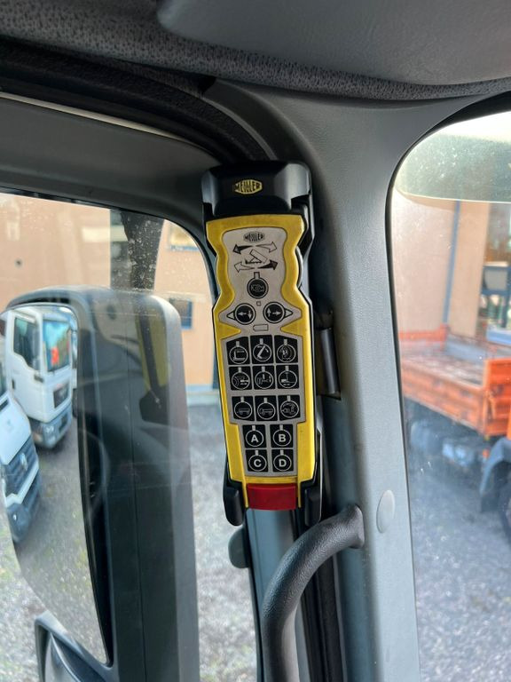 Mercedes-Benz 2541 6X2 Meiller Funk Zustand wie 200 tkm Mercedes-Benz 2541 6X2 Meiller RK 20.65 Funk | Top Zustand! - Мултилифт с кука камион: снимка 4 Mercedes-Benz 2541 6X2 Meiller Funk Zustand wie 200 tkm Mercedes-Benz 2541 6X2 Meiller RK 20.65 Funk | Top Zustand! - Мултилифт с кука камион: снимка 4