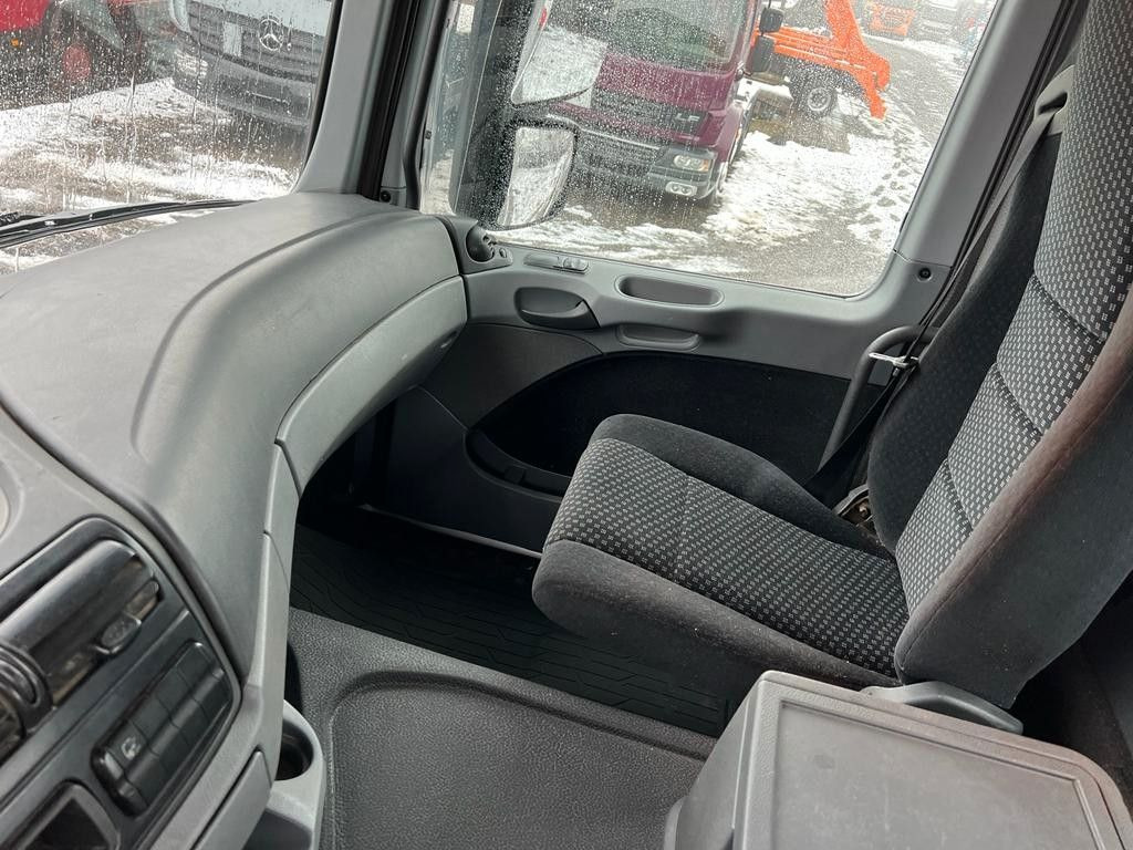 Mercedes-Benz 2541 6X2 VDL Abroller mit Hydr. Verriegelung - Мултилифт с кука камион: снимка 5 Mercedes-Benz 2541 6X2 VDL Abroller mit Hydr. Verriegelung - Мултилифт с кука камион: снимка 5