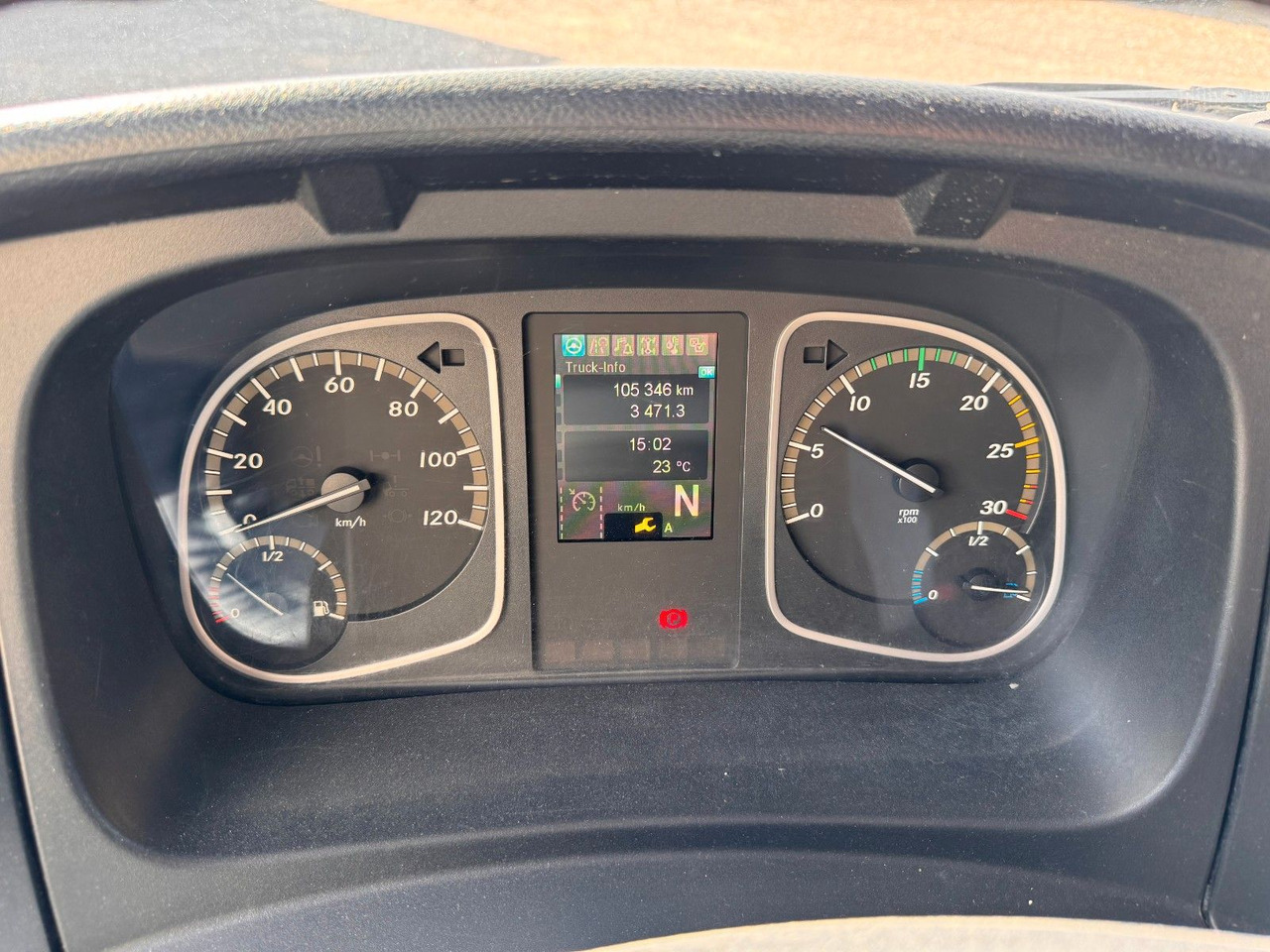 Mercedes-Benz 818 4X2 Pritsche original Kilometer - Бордови бус: снимка 5 Mercedes-Benz 818 4X2 Pritsche original Kilometer - Бордови бус: снимка 5