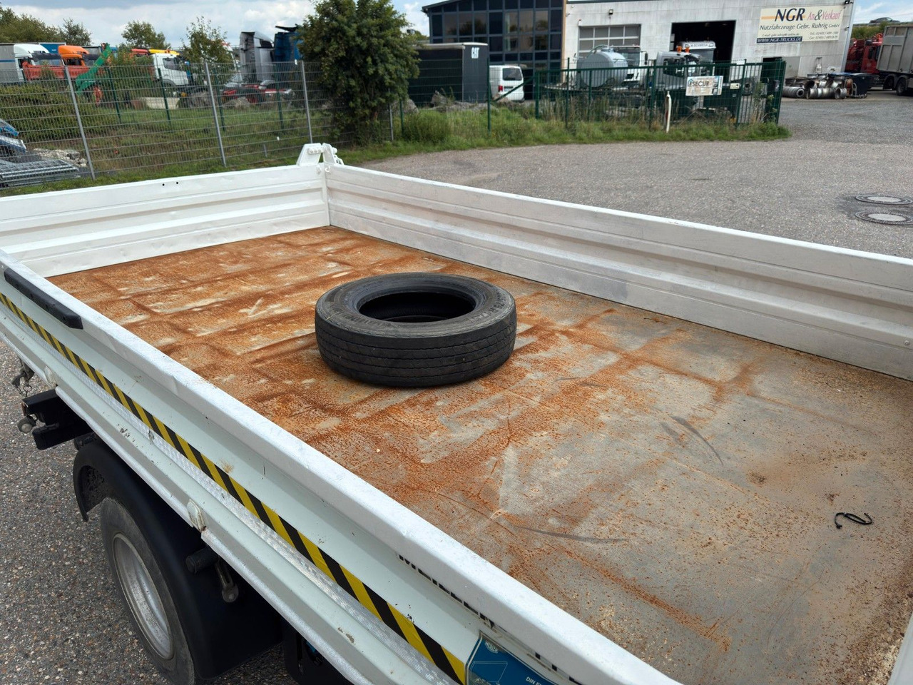 Лизинг на  Mitsubishi 7C15 Fuso Canter 4x2 mit Meiller 3S. Kipper Mitsubishi 7C15 Fuso Canter 4x2 mit Meiller 3S. Kipper: снимка 11