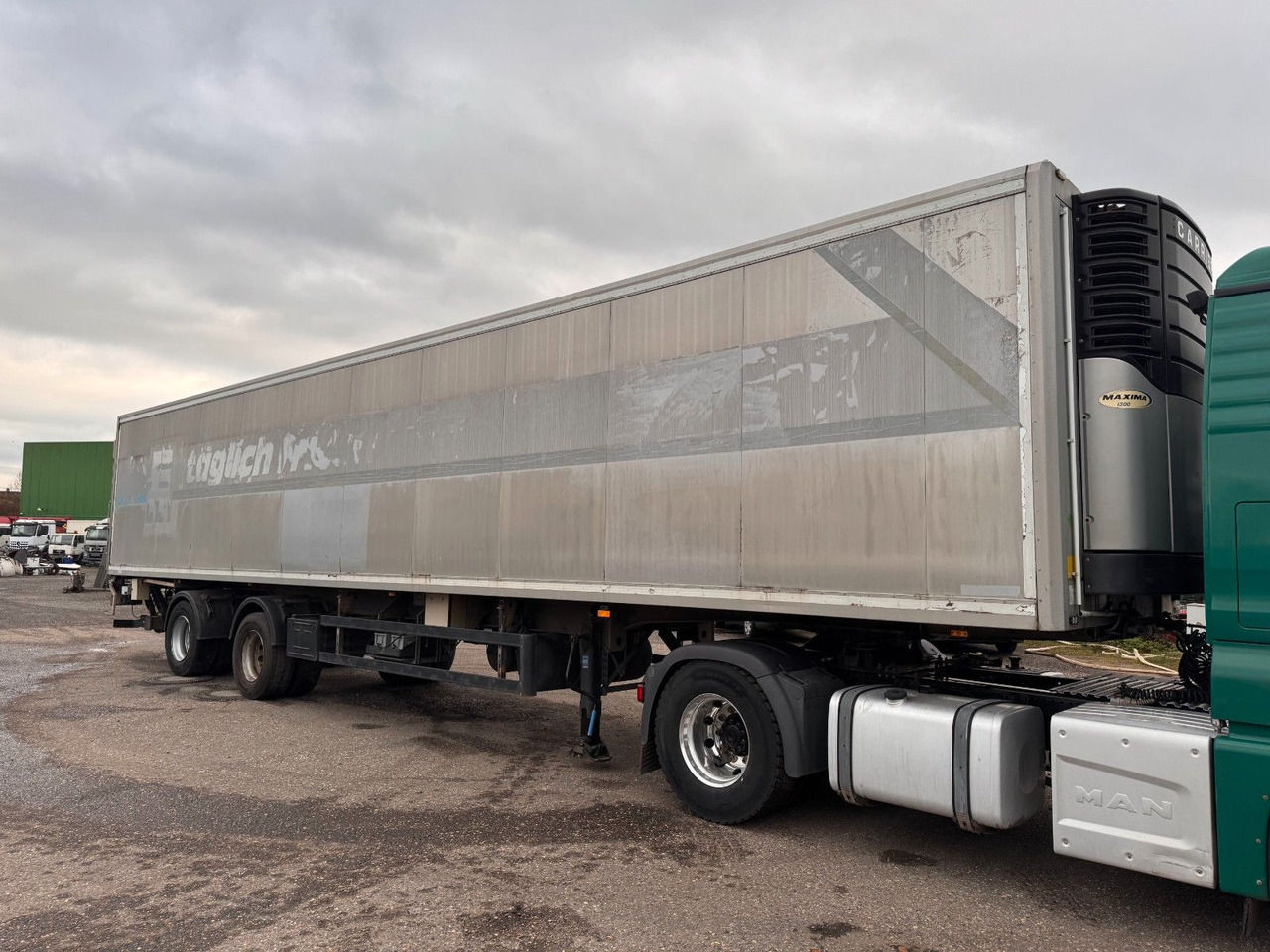 ROHR 2 Achs Kühlauflieger Carrier Maxima 1300 - Рефрижератор полуремарке: снимка 1 ROHR 2 Achs Kühlauflieger Carrier Maxima 1300 - Рефрижератор полуремарке: снимка 1