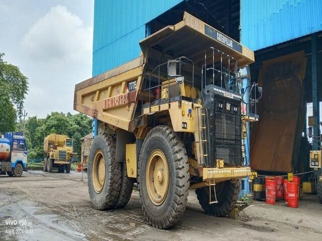 CAT 777E - Кариерен самосвал: снимка 1 CAT 777E - Кариерен самосвал: снимка 1