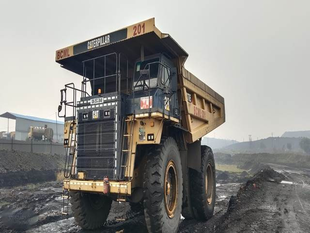 CAT 777E - Кариерен самосвал: снимка 1 CAT 777E - Кариерен самосвал: снимка 1