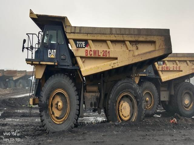 CAT 777E - Кариерен самосвал: снимка 2 CAT 777E - Кариерен самосвал: снимка 2
