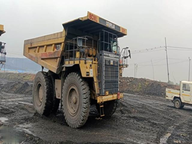 CAT 777E - Кариерен самосвал: снимка 5 CAT 777E - Кариерен самосвал: снимка 5