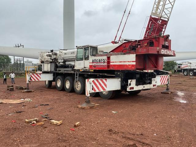 Demag HC340 - Кран за всякакви терени: снимка 2 Demag HC340 - Кран за всякакви терени: снимка 2