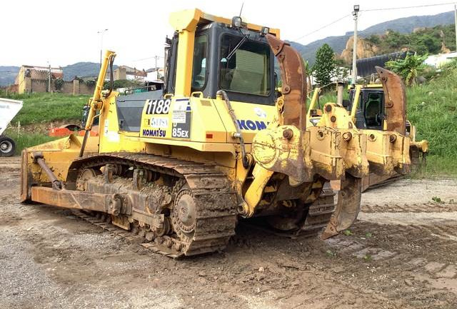 Komatsu D85EX-15 - Булдозер: снимка 2 Komatsu D85EX-15 - Булдозер: снимка 2