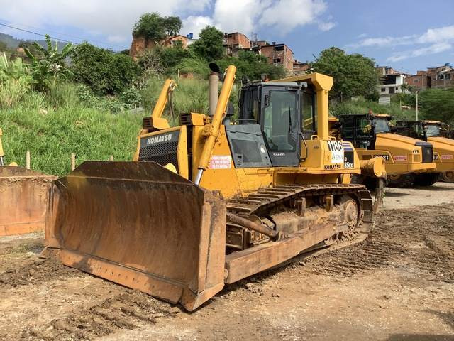 Komatsu D85EX-15 - Булдозер: снимка 1 Komatsu D85EX-15 - Булдозер: снимка 1