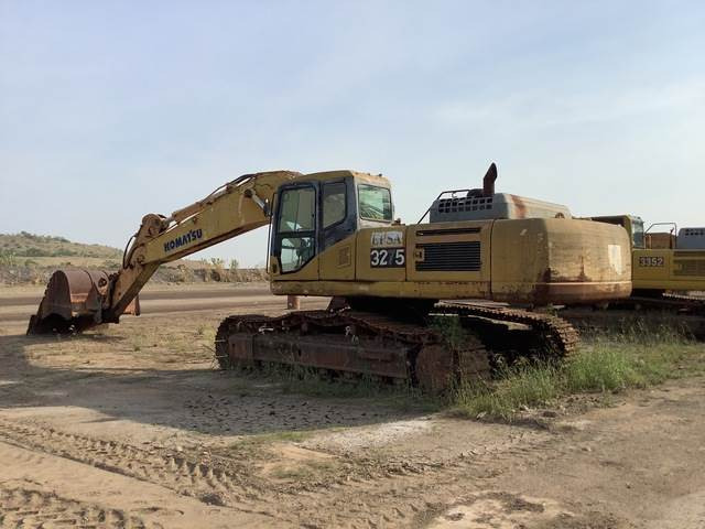 Komatsu PC450-7 - Верижен багер: снимка 2 Komatsu PC450-7 - Верижен багер: снимка 2