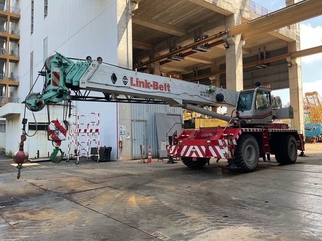 Link-Belt RTC8050-2 - Кран за пресечени терени: снимка 1 Link-Belt RTC8050-2 - Кран за пресечени терени: снимка 1