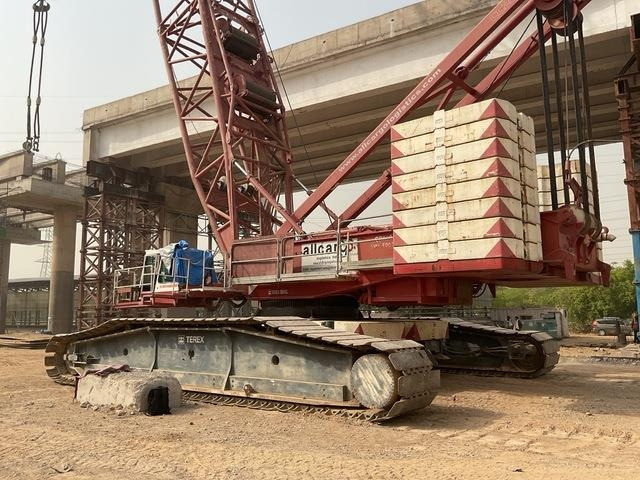 Terex Demag CC2800 - Верижен кран: снимка 2 Terex Demag CC2800 - Верижен кран: снимка 2