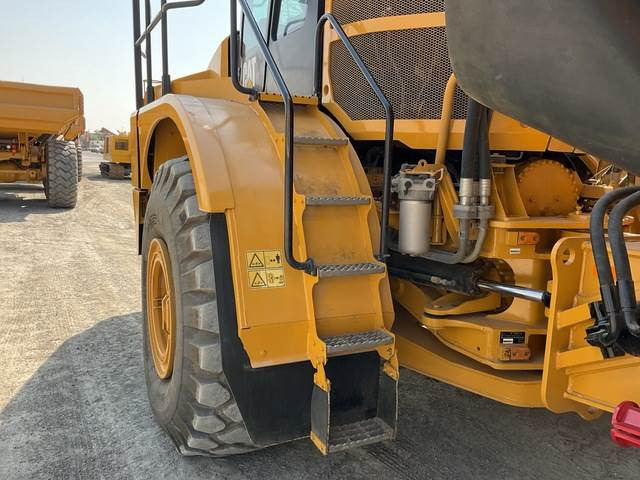 Съчленен самосвал CAT 745: снимка 11