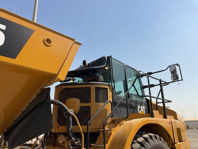 Съчленен самосвал CAT 745: снимка 19