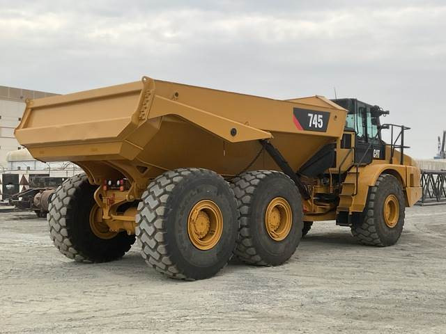 CAT 745 - Съчленен самосвал: снимка 3 CAT 745 - Съчленен самосвал: снимка 3