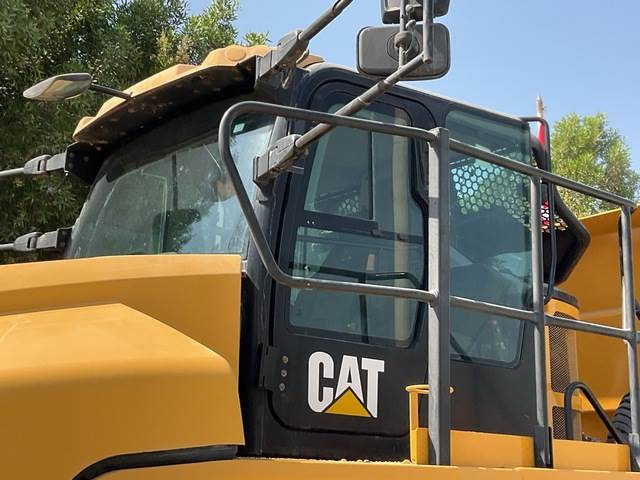 Съчленен самосвал CAT 745: снимка 13