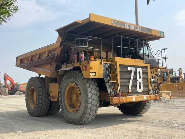 CAT 777D - Кариерен самосвал: снимка 4 CAT 777D - Кариерен самосвал: снимка 4