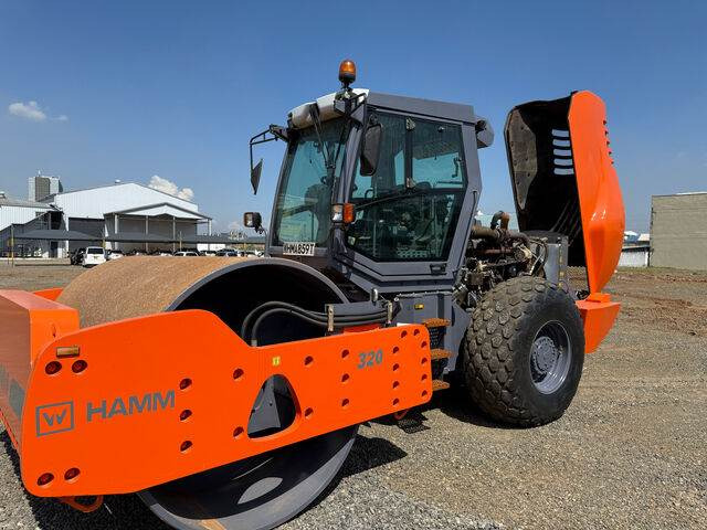 Компактор Hamm 320: снимка 10