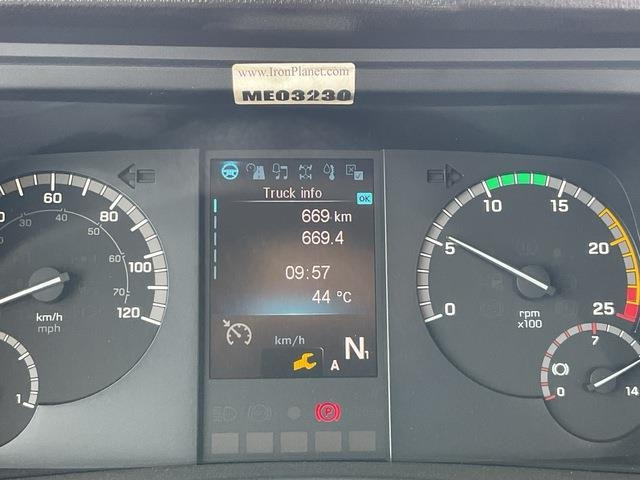 Шаси кабина Mercedes-Benz Arocs 4240: снимка 7