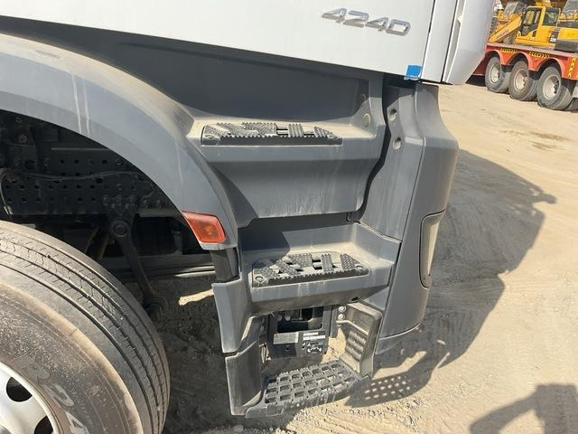 Шаси кабина Mercedes-Benz Arocs 4240: снимка 18