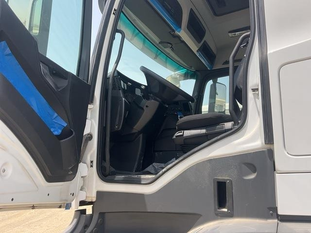 Шаси кабина Mercedes-Benz Arocs 4240: снимка 11