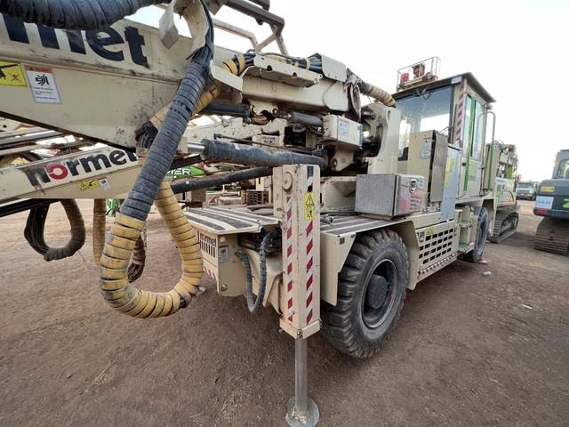 Normet Himec RM905T - Телескопична платформа: снимка 1 Normet Himec RM905T - Телескопична платформа: снимка 1