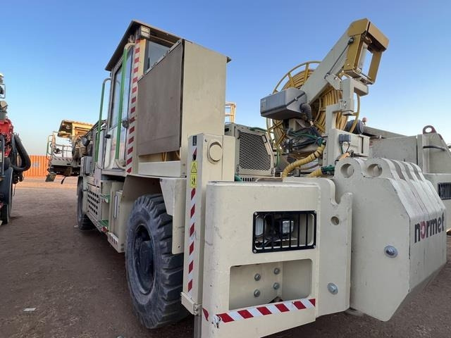 Normet Himec RM905T - Телескопична платформа: снимка 3 Normet Himec RM905T - Телескопична платформа: снимка 3