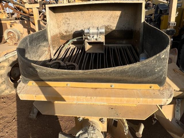 Putzmeister SPM500PC - Бетон помпа: снимка 4 Putzmeister SPM500PC - Бетон помпа: снимка 4