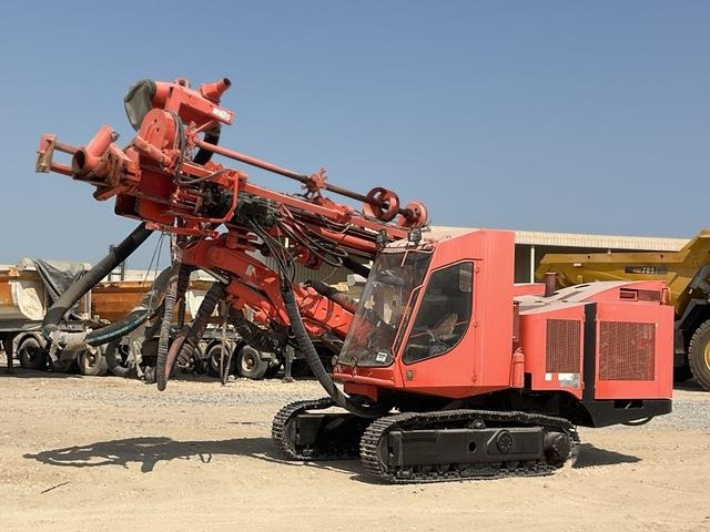 Sandvik DP900 - Пробивна машина: снимка 1 Sandvik DP900 - Пробивна машина: снимка 1