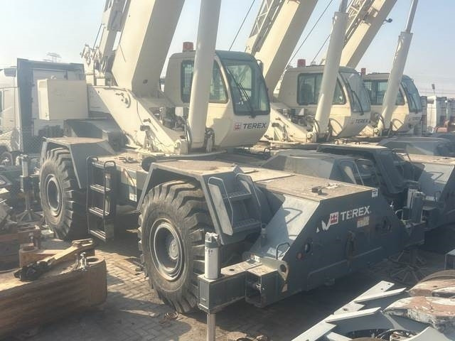 Кран за пресечени терени Terex RT555: снимка 15
