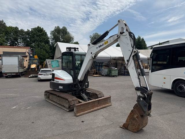 Bobcat E64 - Верижен багер: снимка 4 Bobcat E64 - Верижен багер: снимка 4