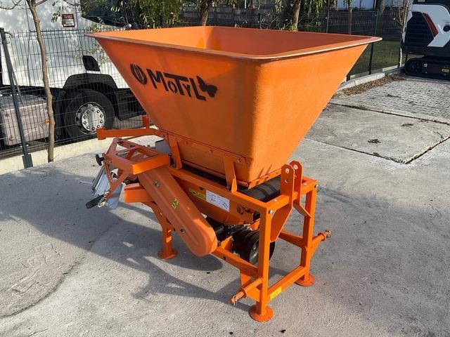 Motyl Symbol N031M - Машина за разпръскване на сол/ Пясък: снимка 5 Motyl Symbol N031M - Машина за разпръскване на сол/ Пясък: снимка 5