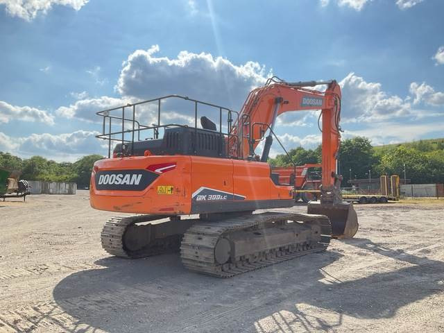Doosan DX300LC-7 - Верижен багер: снимка 3 Doosan DX300LC-7 - Верижен багер: снимка 3