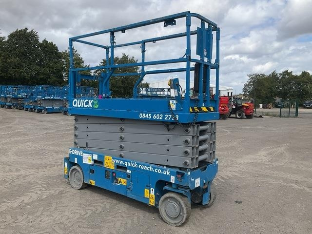 Genie GS3232 - Ножична работна платформа: снимка 4 Genie GS3232 - Ножична работна платформа: снимка 4