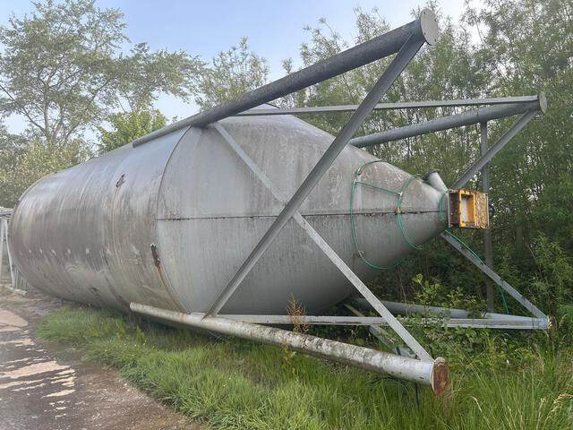 Quantity of (2) Cement Silo - Силоз за цимент: снимка 3 Quantity of (2) Cement Silo - Силоз за цимент: снимка 3