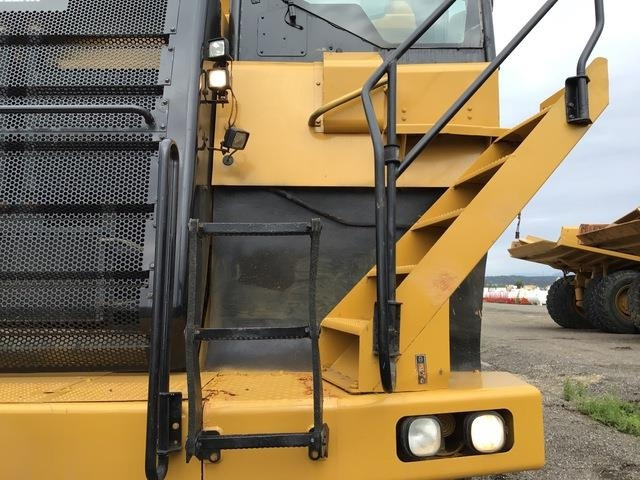 Кариерен самосвал CAT 777F: снимка 11 Кариерен самосвал CAT 777F: снимка 11