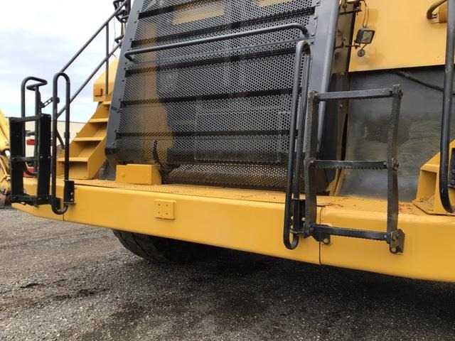 Кариерен самосвал CAT 777F: снимка 9 Кариерен самосвал CAT 777F: снимка 9