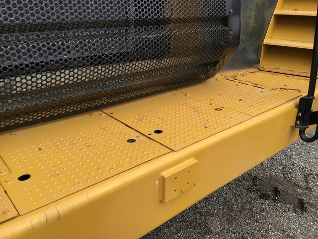 Кариерен самосвал CAT 777F: снимка 13 Кариерен самосвал CAT 777F: снимка 13