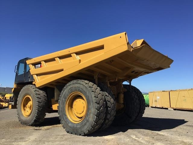 CAT 777F - Кариерен самосвал: снимка 2 CAT 777F - Кариерен самосвал: снимка 2