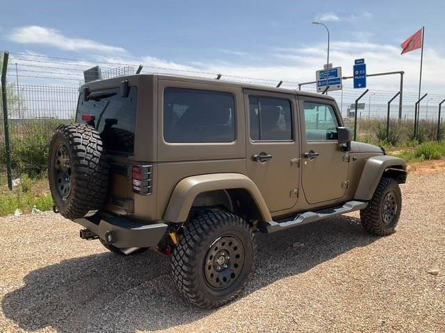 Jeep Wrangler JK Command - Джип: снимка 3 Jeep Wrangler JK Command - Джип: снимка 3