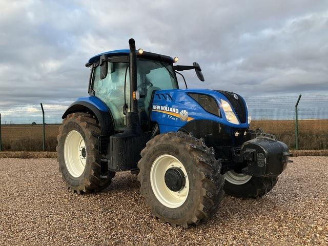 New Holland T7.165S - Трактор: снимка 4 New Holland T7.165S - Трактор: снимка 4