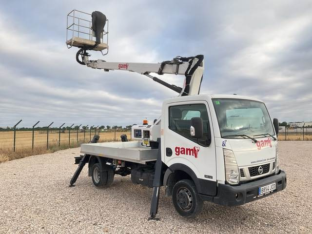 Nissan NT400 Cabstar - Автовишка: снимка 4 Nissan NT400 Cabstar - Автовишка: снимка 4